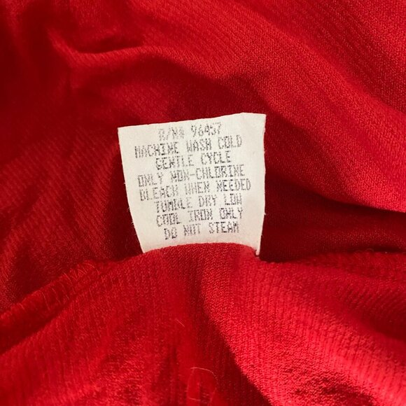 Eyeshadow | EUC Tie Front Long Sleeve Crop Top in Red Size Small - Picture 7 of 7